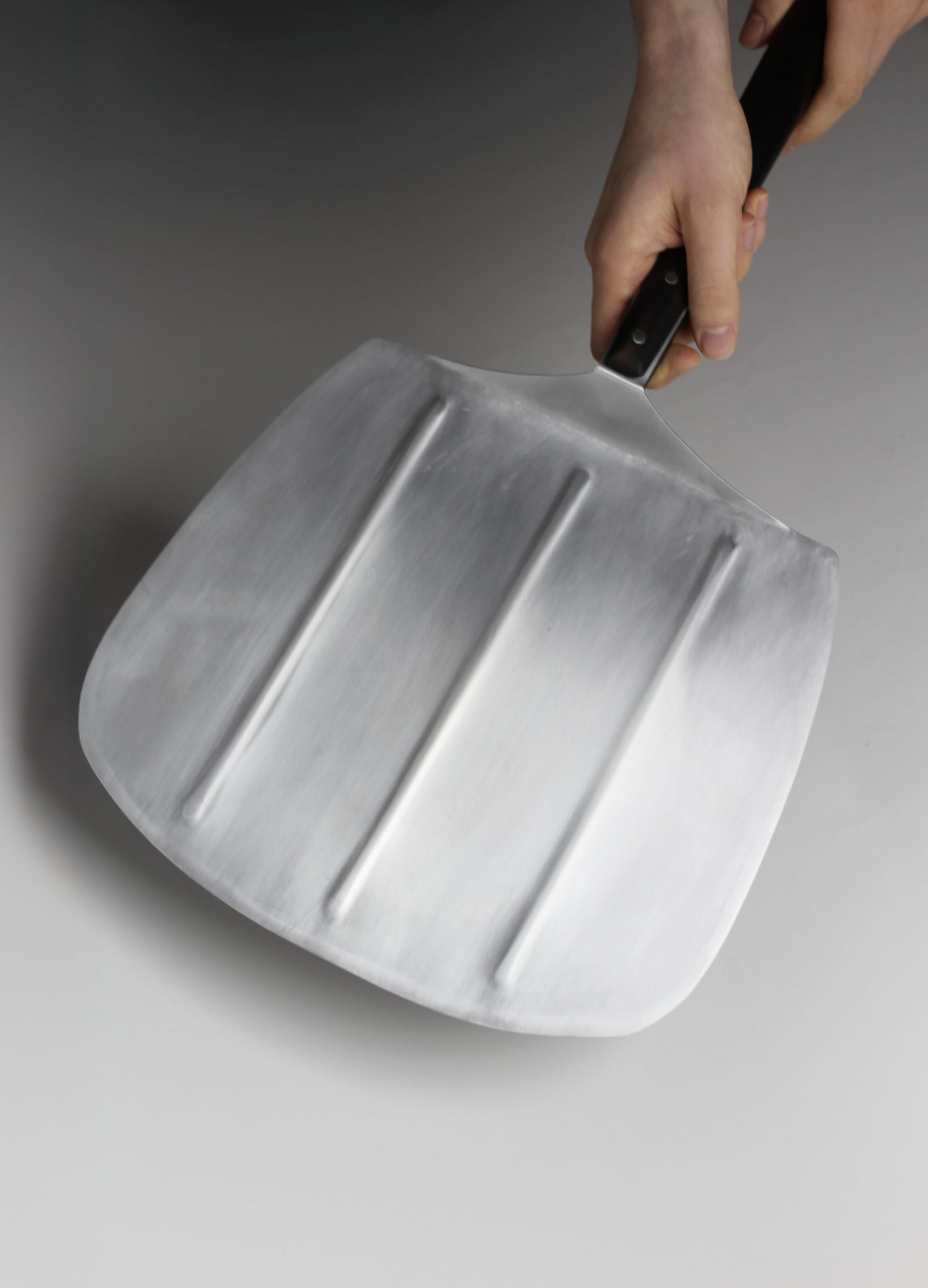 Holding the peel